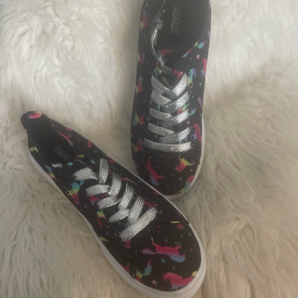FABKIDS Unicorn Print Sneakers with Silver Laces